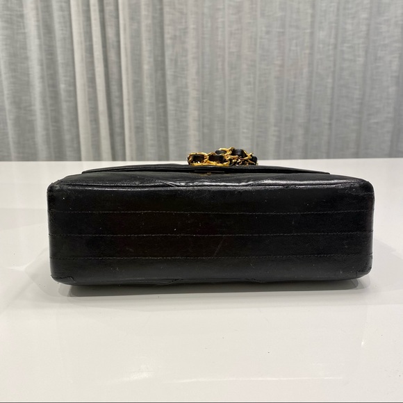 ❌SOLD❌Vintage Chanel Chevron Flap (firm price) - Picture 7 of 10
